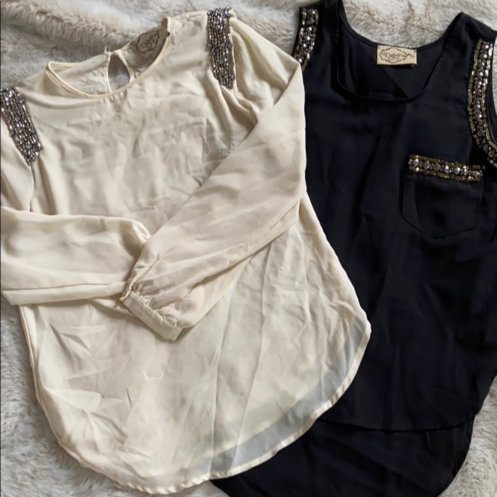 Deja Vu bundle. Sleeveless and long sleeve blouse